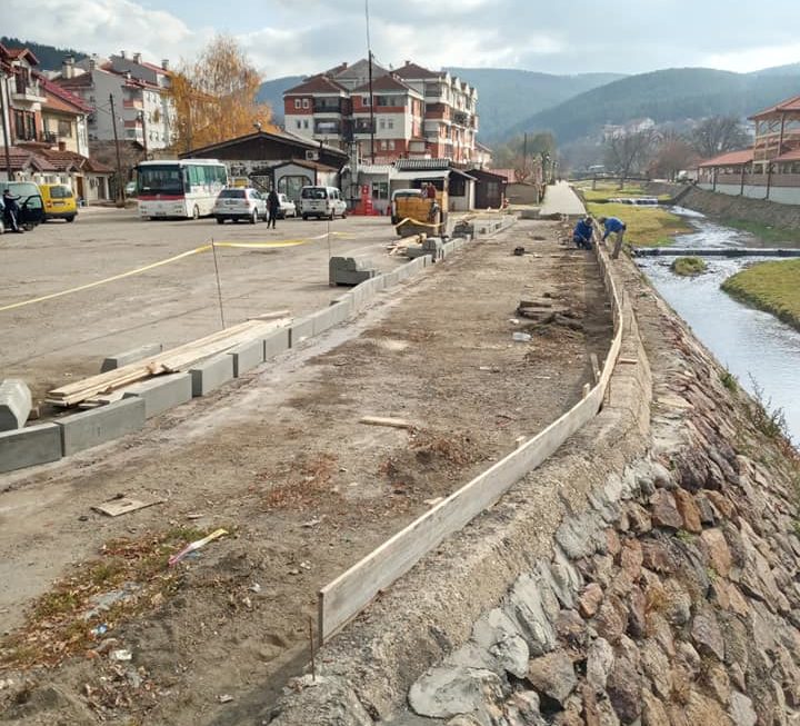 Започна изградба на пешачка патека по кеј на река Брегалница покрај автобуската станица во Берово