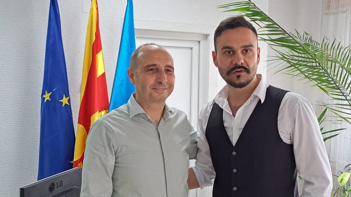 Градоначалникот Пекевски оствари средба со сликарот Казим Дрекович
