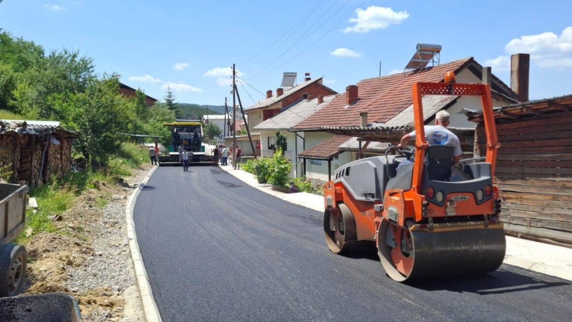 Реконструирана ул.,,Енгелсова” во Берово